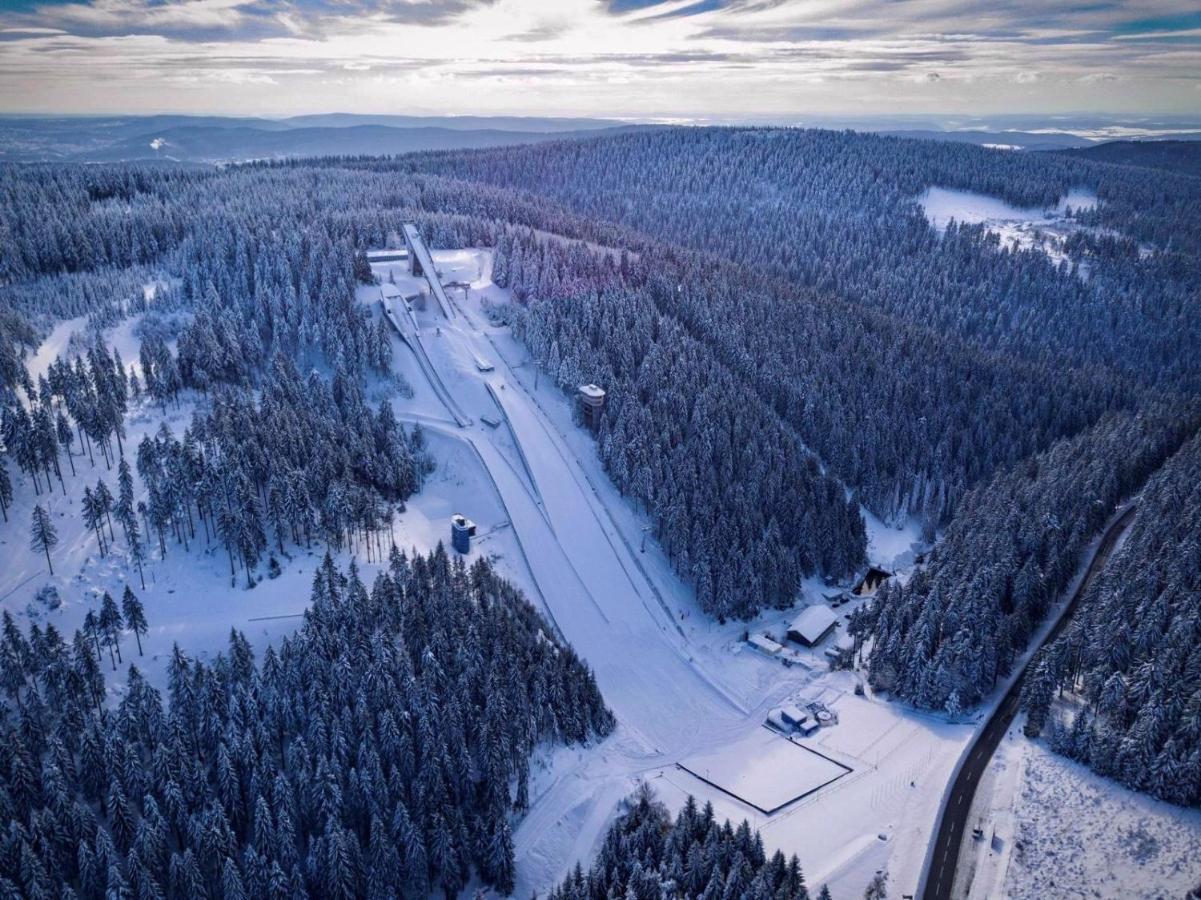 Konsum Gaestehaus Quisisana - Oberhof Оберхоф Екстериор снимка