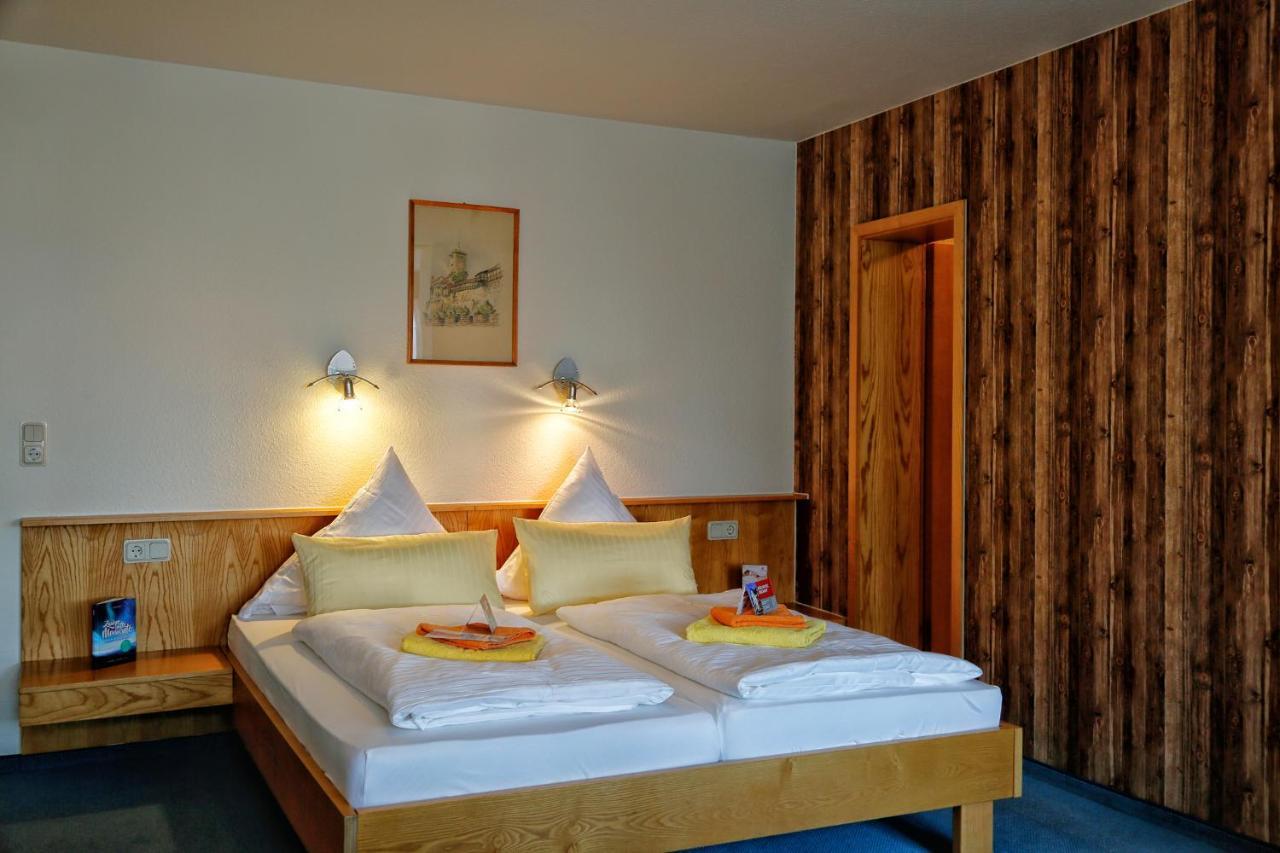 Konsum Gaestehaus Quisisana - Oberhof Оберхоф Екстериор снимка