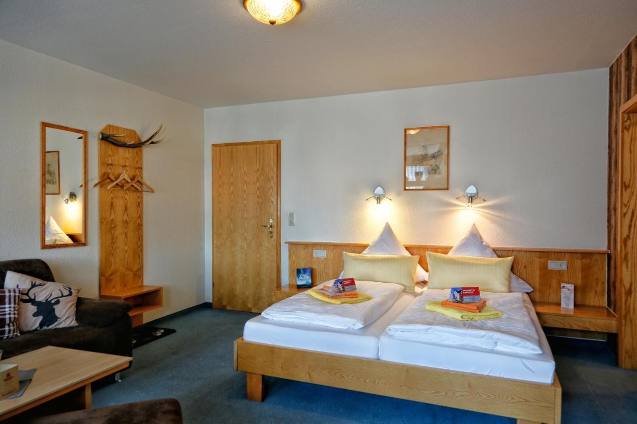 Konsum Gaestehaus Quisisana - Oberhof Оберхоф Екстериор снимка