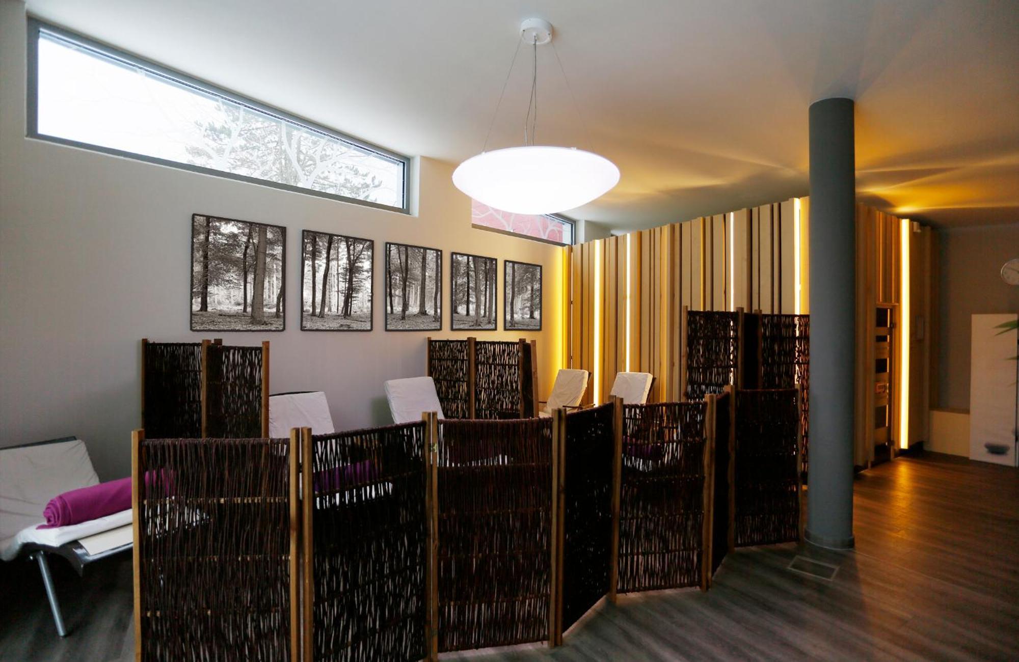 Konsum Gaestehaus Quisisana - Oberhof Оберхоф Екстериор снимка